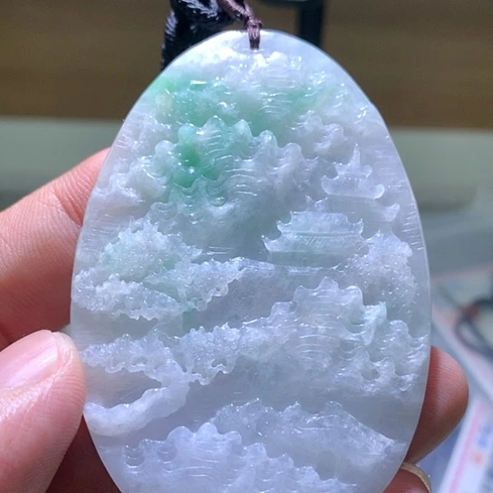 翡翠颈饰未镶嵌翡翠