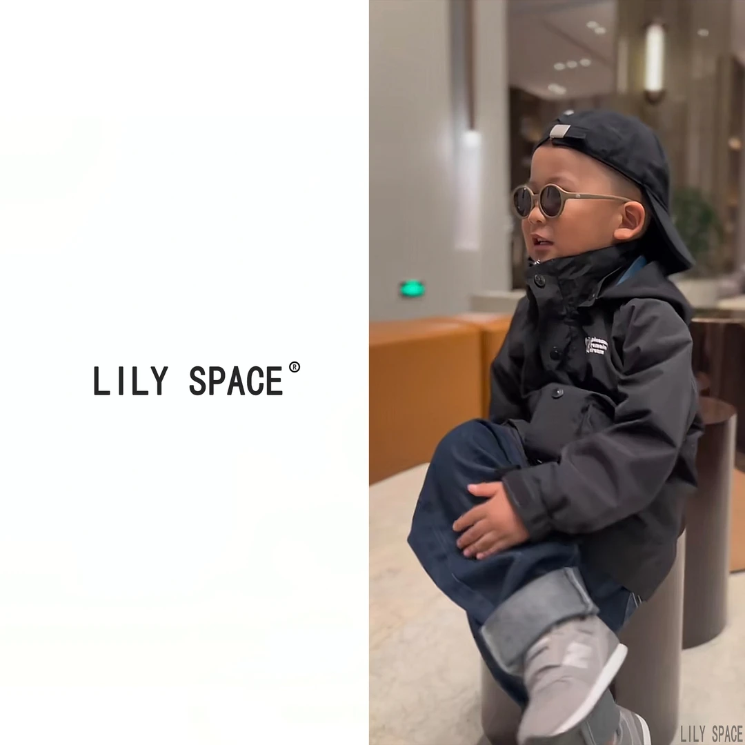 时尚韩版儿童外套男女童装冲锋衣