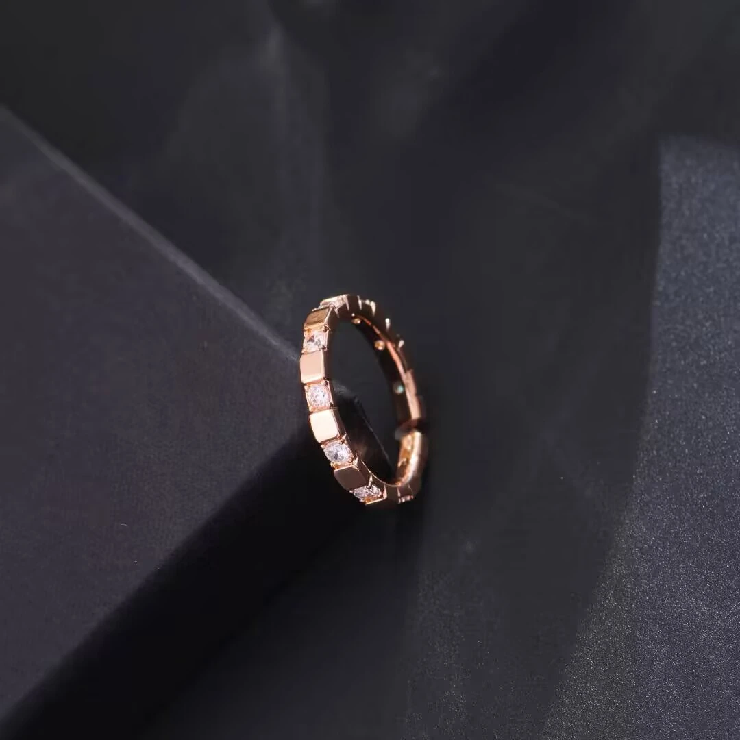 铜合金合成锆石戒指 《货号8101》小方块戒指