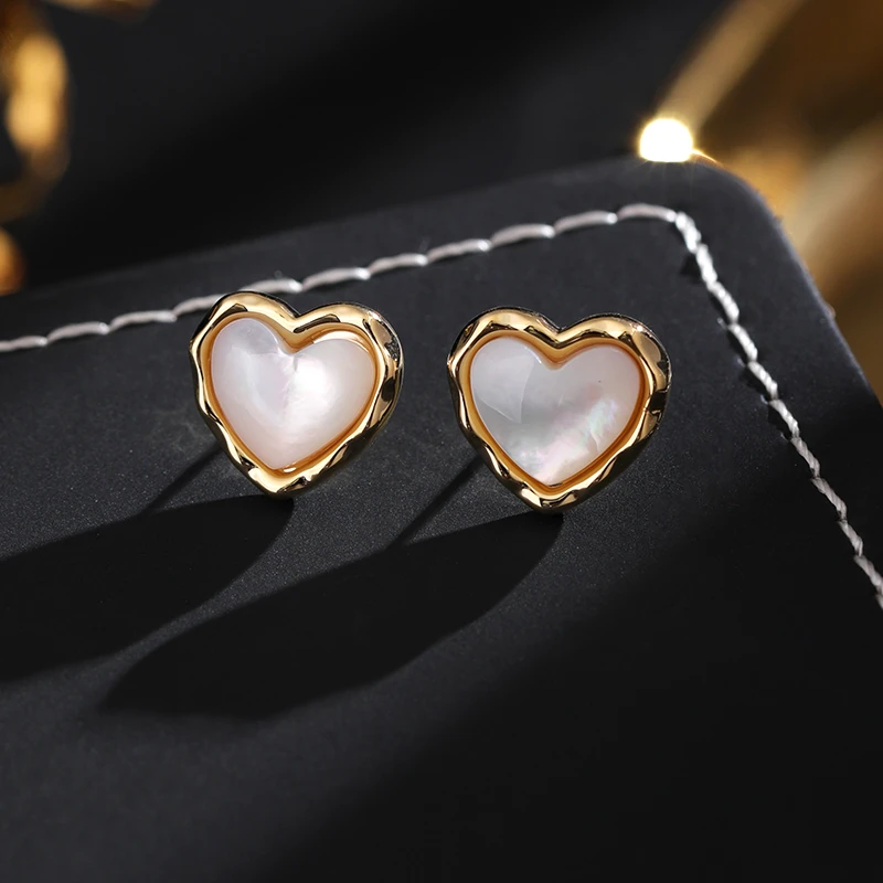 铜合金耳饰 《货号7220》精致简约迷你小爱心耳钉