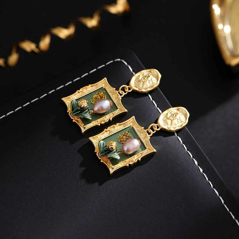 铜合金耳饰 《货号7010》新中式头像油画风吊坠耳饰