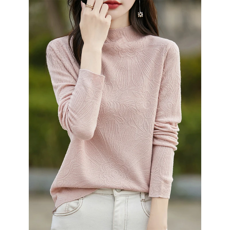 气质淡雅~精纺羊毛重工雕花半高领针织打底上衣