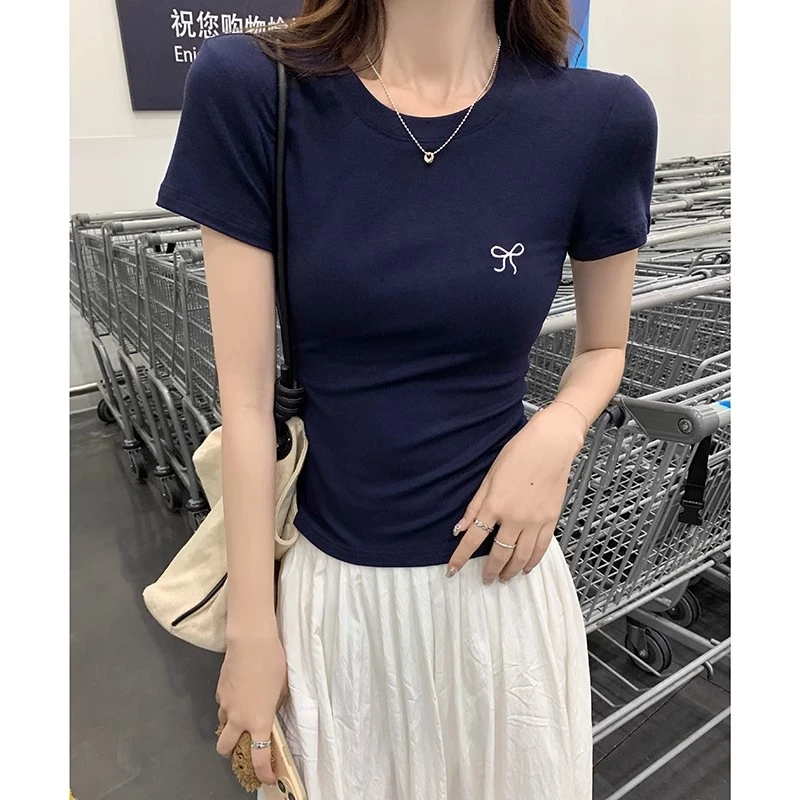 小众蝴蝶结刺绣短袖T恤女夏季小个子减龄修身正肩灰色甜辣小上衣