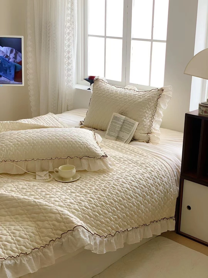 全棉法式全棉提花花边床盖三件套