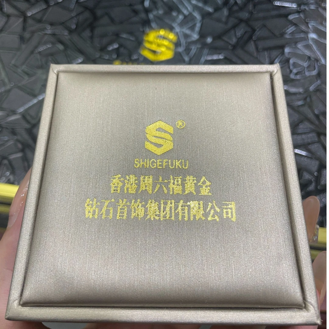 万达专柜周六直发，惊喜礼盒！qd