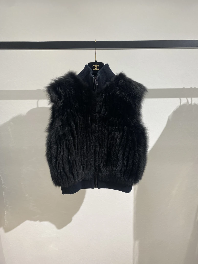99新 Givenchy/纪梵希 皮草马甲 S码 00183