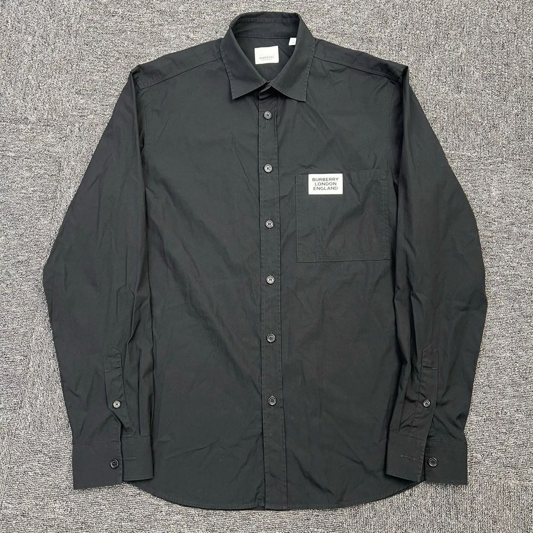 Burberry/博柏利/m码/黑色方块胶印logo衬衫/95新/编码10754