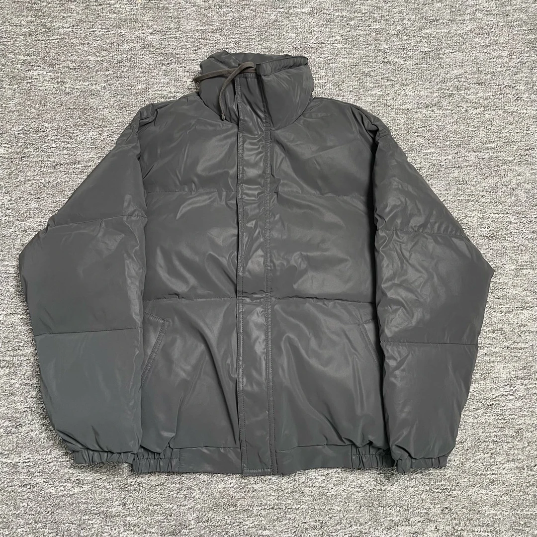 Fear of God Essentials /S码棉服 新旧:全新