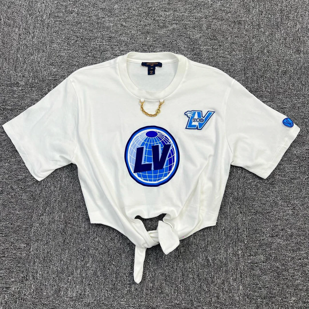 Louis Vuitton/xs码/新款地球刺绣字母短袖/99新/女款/编码10792