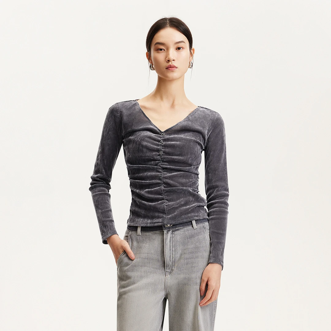 【达人专属】Vero Moda T恤女丝绒质感心型纽扣褶皱设计325102002