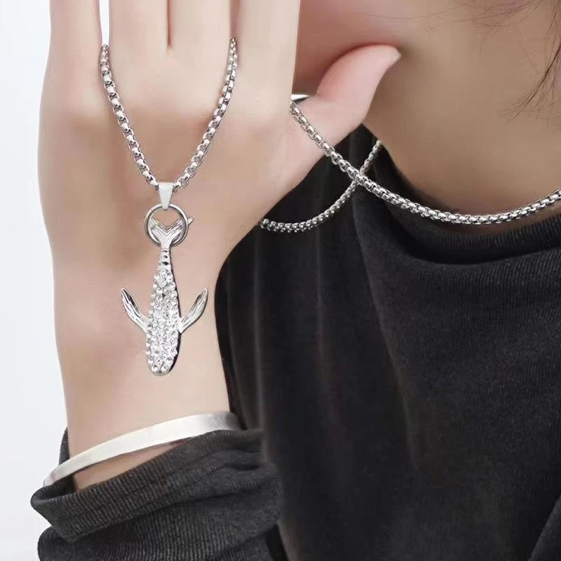 钛钢吊坠 满钻海豚长款项链高档大气毛衣链配饰韩国新款吊坠秋冬