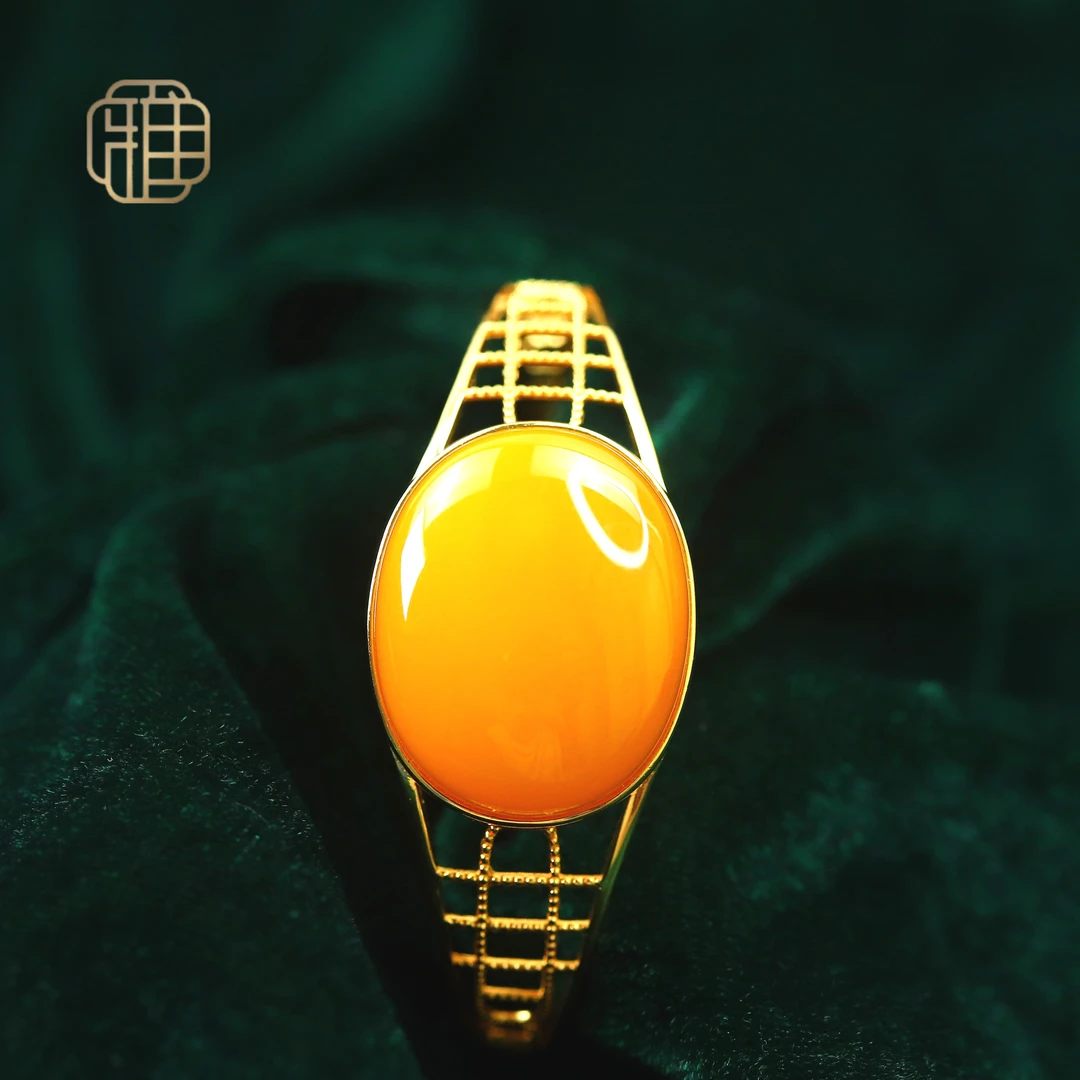 集雅/925银镀金手镯 26*21*11.2mm欧式高端天然蜜蜡手镯SZ004