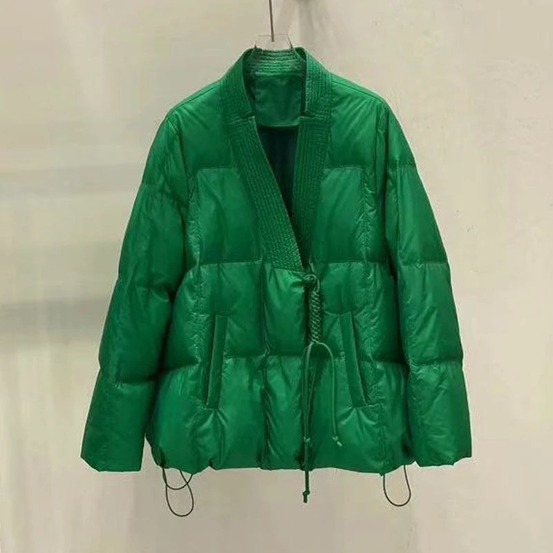 反季羽绒服女短款2023年新款宽松V领新中式国潮风加厚显瘦冬外套