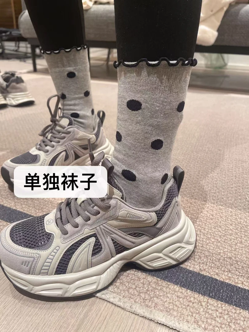 老赵服饰 百搭木耳边波点袜21AU2997