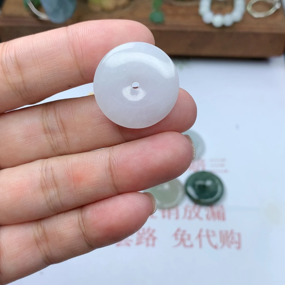 【闪购商品】翡翠颈饰未镶嵌津***果