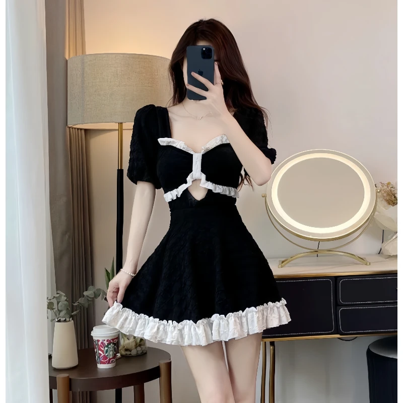 2024新款女学生性感黑色连体遮肚显瘦裙式平角连体短袖保守泳衣