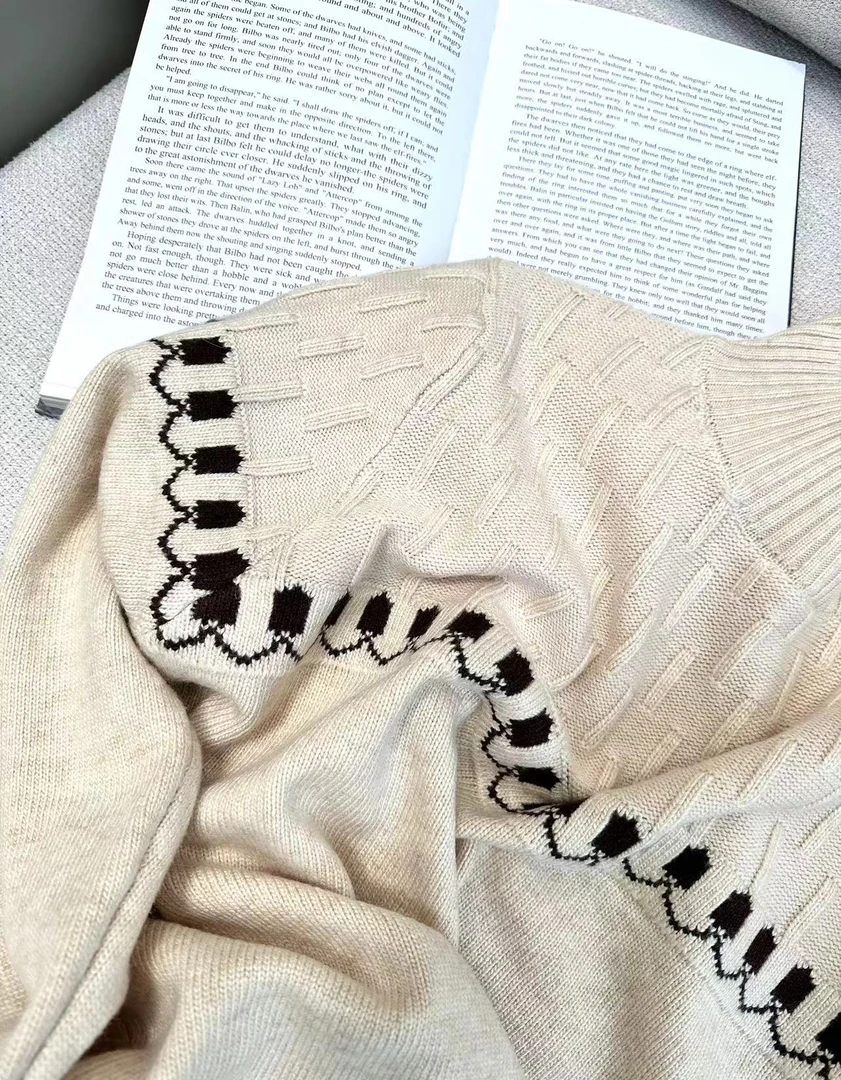 小台灯象牙白毛衣51568