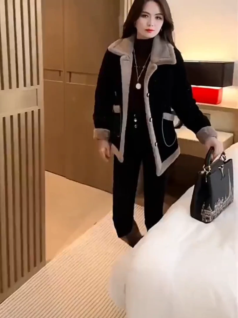 秋冬新款时尚洋气百搭加绒加厚气质毛呢黑色短外套