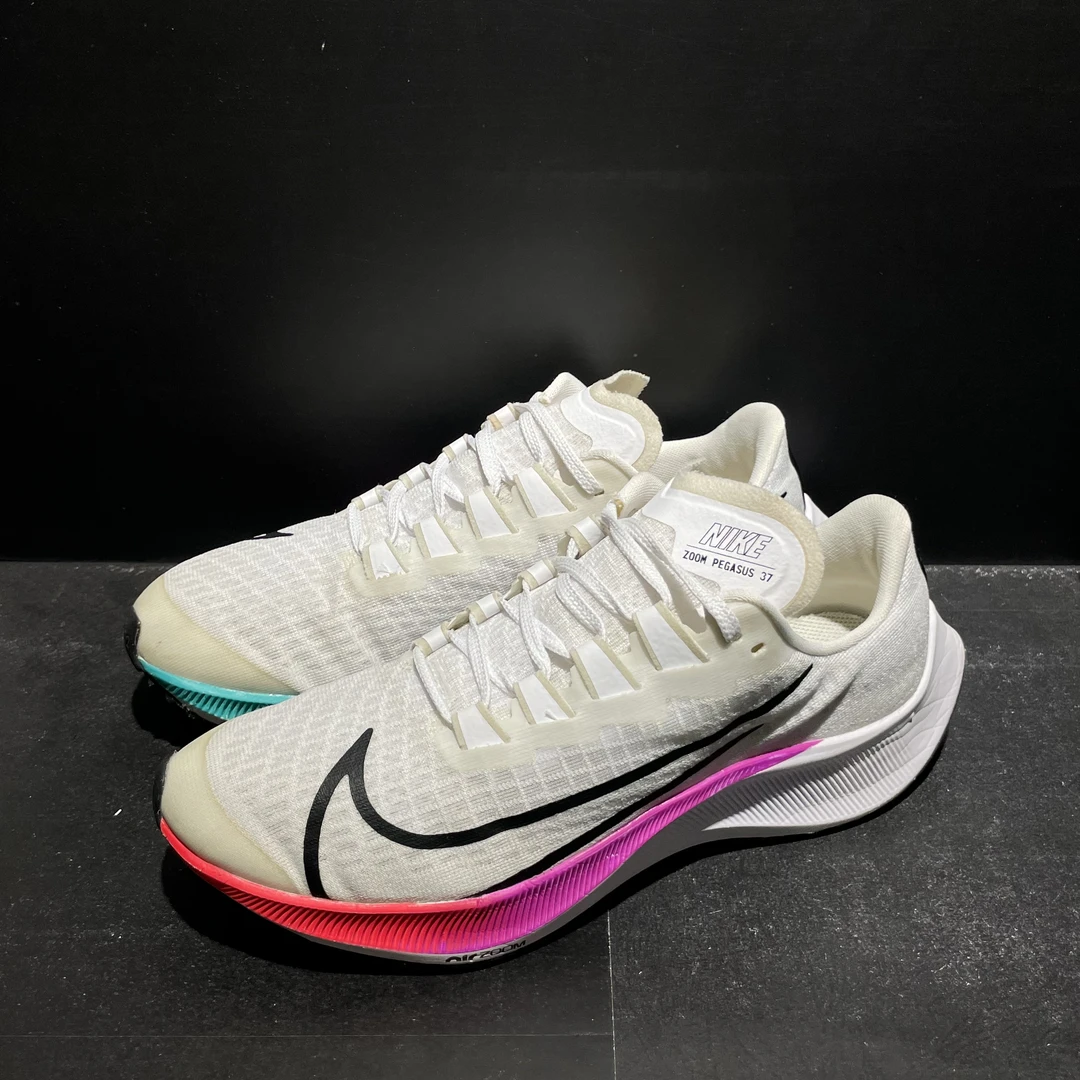 38.5码240内长gs|正品闲置 nike 飞马37 跑鞋 白红(鞋面有氧化)