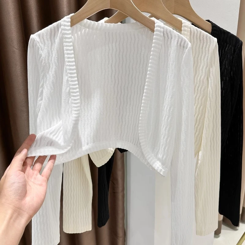 早秋百搭短款长袖外套白色时尚修身薄款女上衣高级感洋气打底衫