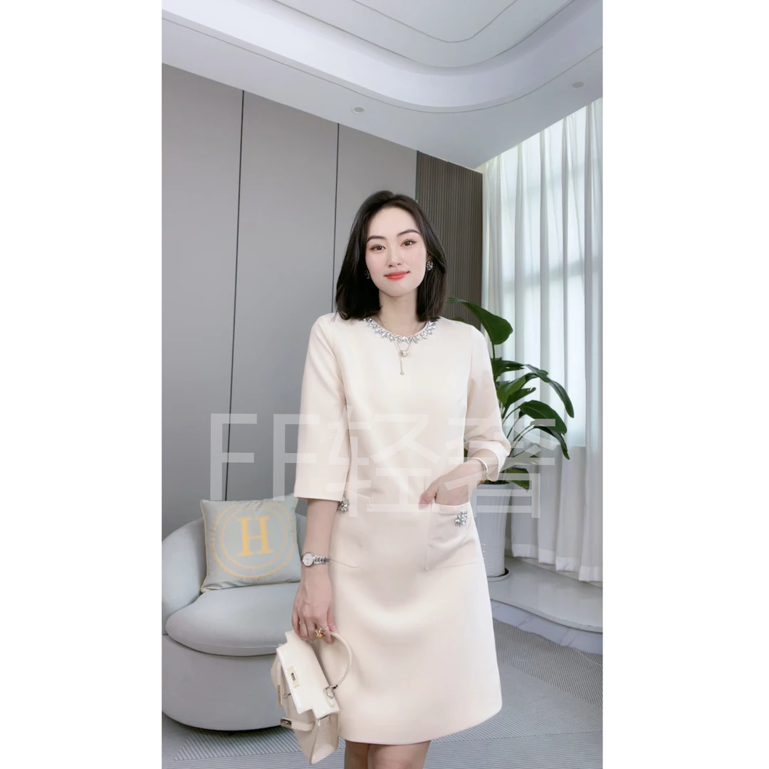 【FF-轻奢】女装新款时尚显瘦重工莫双钻钉珠春秋厚连衣裙LW3713#