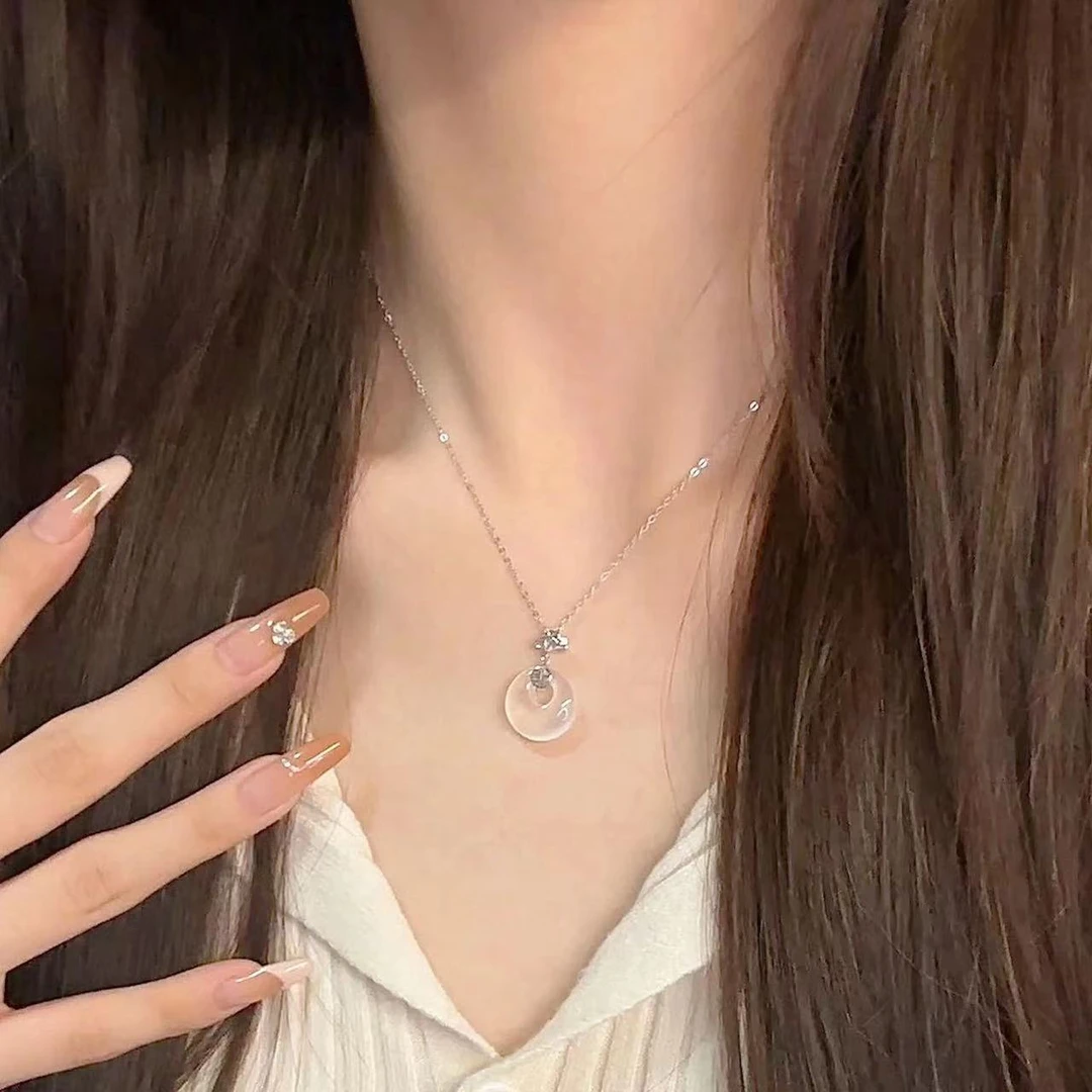 钛钢合成锆石项链 新款银杏平安扣项链女新款百搭中国风国潮福字