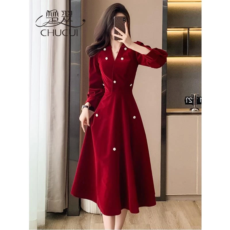 复古V领金丝绒连衣裙女秋冬高级感法式收腰红色礼服裙子平时可穿