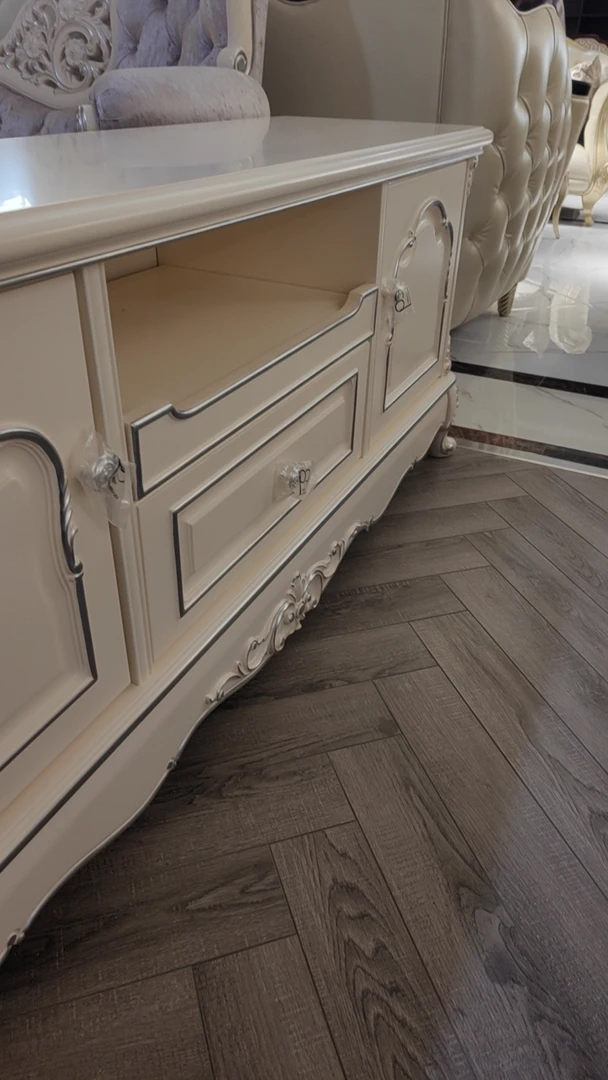 象牙白描银电视柜