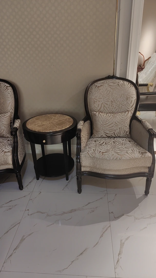 时尚布面胡桃木休闲椅