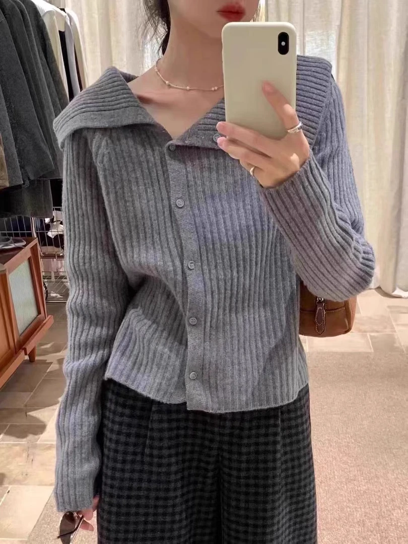 翻领设计感针织衫女时尚百搭小个子 洋气短款竖坑条纹理毛衣咩毛