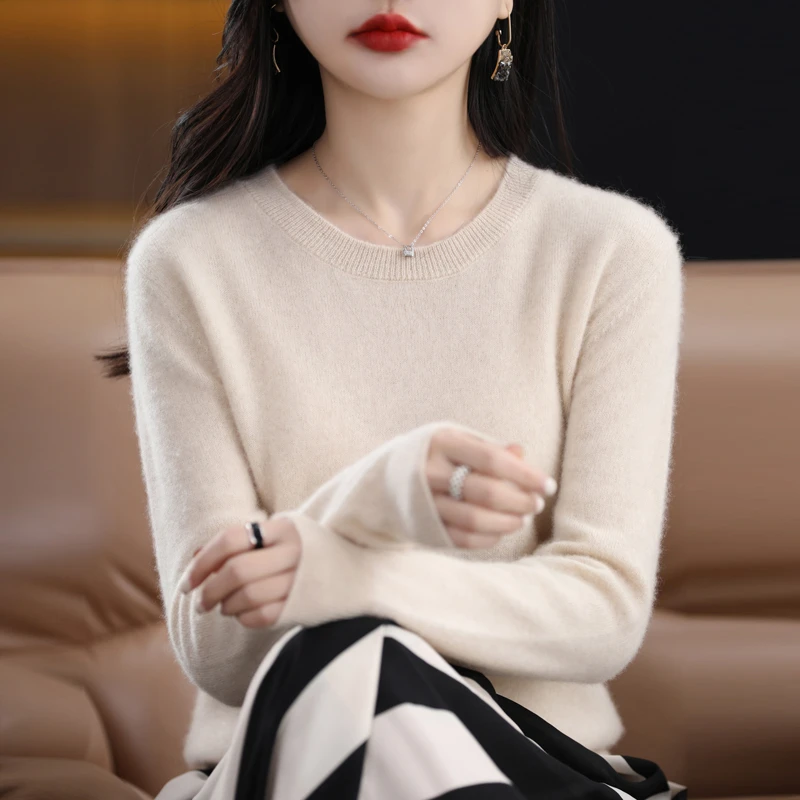 女士春秋季     圆领纯色百搭套头长袖打底衫