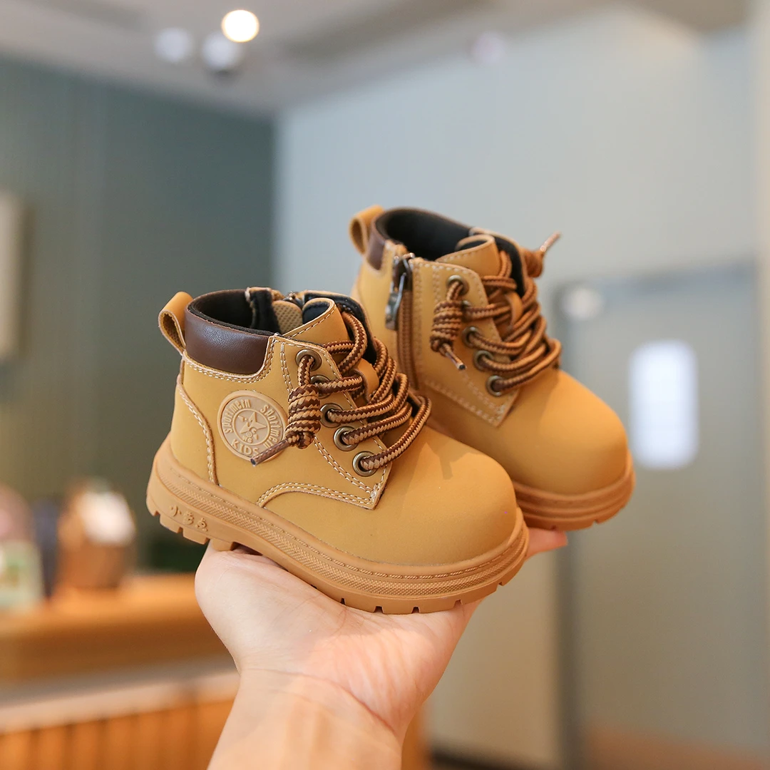 宝宝马丁靴儿童靴子秋冬季加绒棉鞋棉靴男童鞋子小童短靴女童皮靴