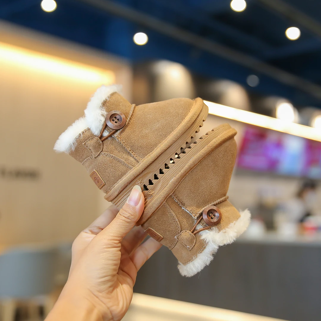 儿童雪地靴冬季1一2岁女宝宝学步鞋加绒婴儿鞋子防滑棉鞋女童棉靴