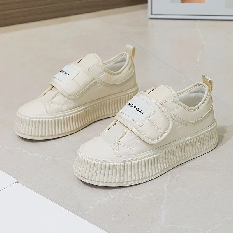 断码小白鞋女秋冬季加绒面包鞋厚底百搭小香风魔术贴饼干鞋YQ-08