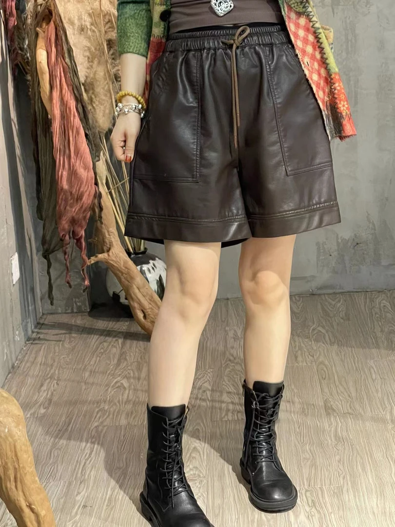 55659  时尚显瘦阔腿皮短裤（裤长45，有内衬）