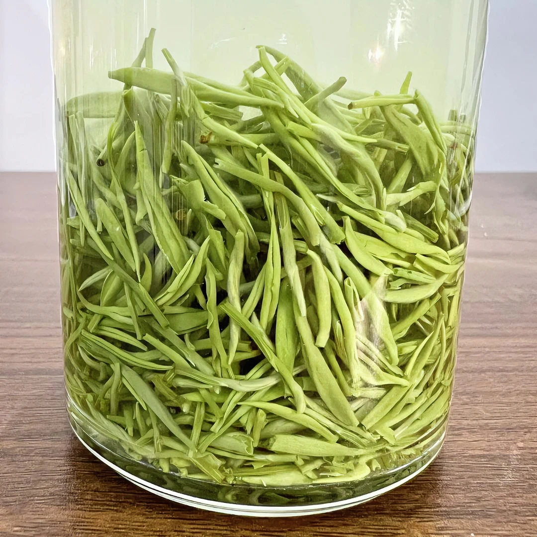 今年新茶正宗信阳毛尖明前中小芽特级茶叶嫩芽罐装旗舰送
