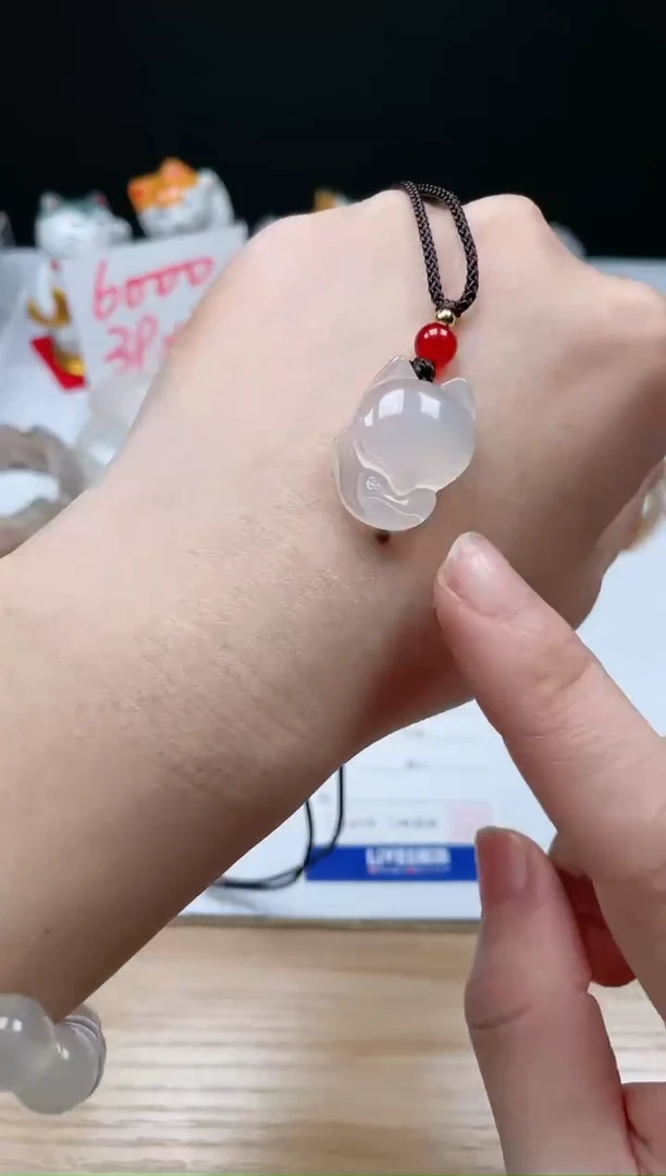 【闪购商品】玛瑙/玉髓手镯未镶嵌70