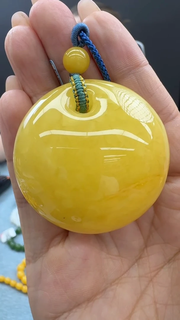 【闪购商品】琥珀颈饰未镶嵌435秒拍号