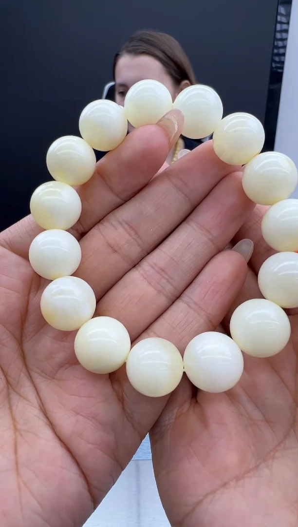 【闪购商品】琥珀手串未镶嵌840秒拍号