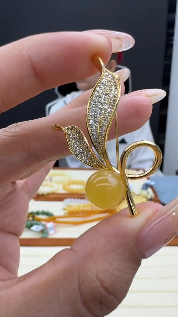 【闪购商品】琥珀颈饰合金873秒拍号