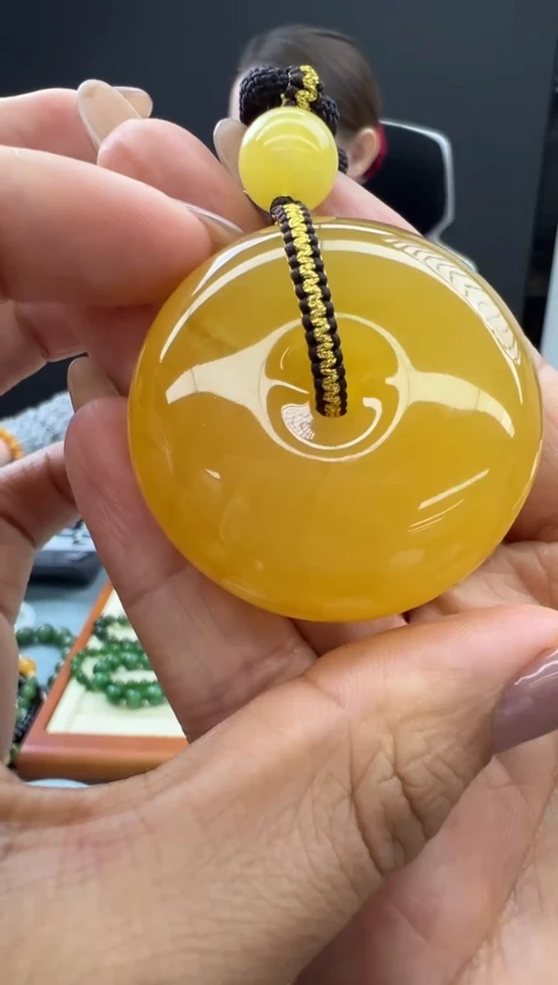 【闪购商品】琥珀颈饰未镶嵌771秒拍号