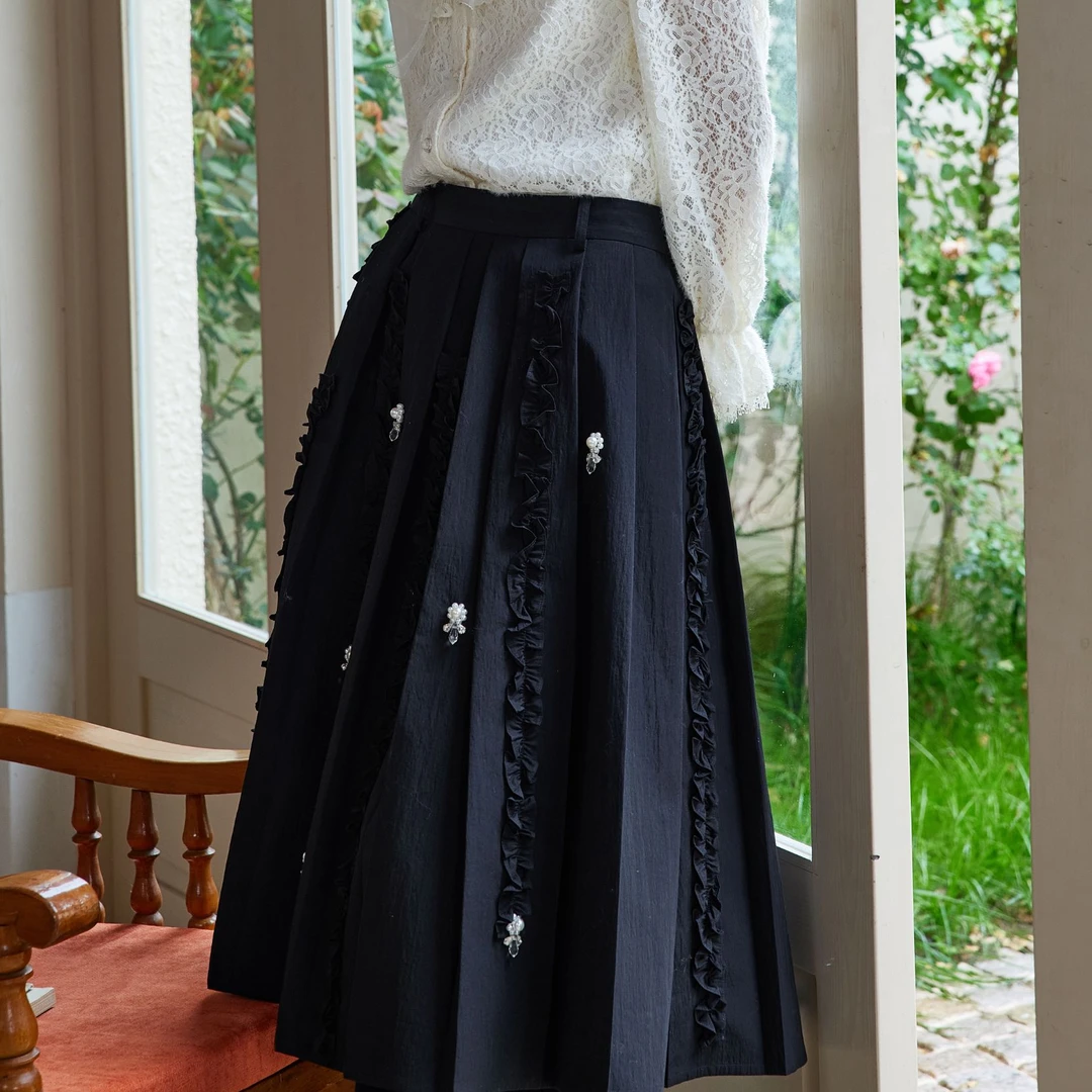 【力力淘】芭依璐工字褶珍珠太阳花点缀半身裙88Q3567