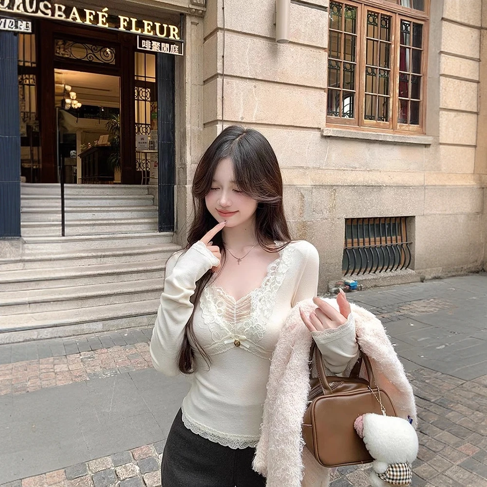 【小屁】大码加厚加绒蕾丝拼接v领长袖针织秋冬修身纯欲显瘦上衣