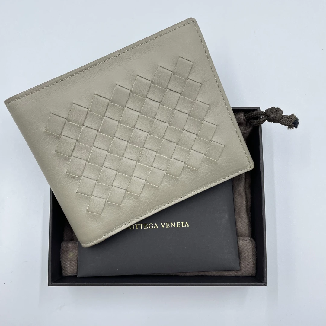 99新 BOTTEGA VENETA/葆蝶家 灰色编织短款折叠钱包