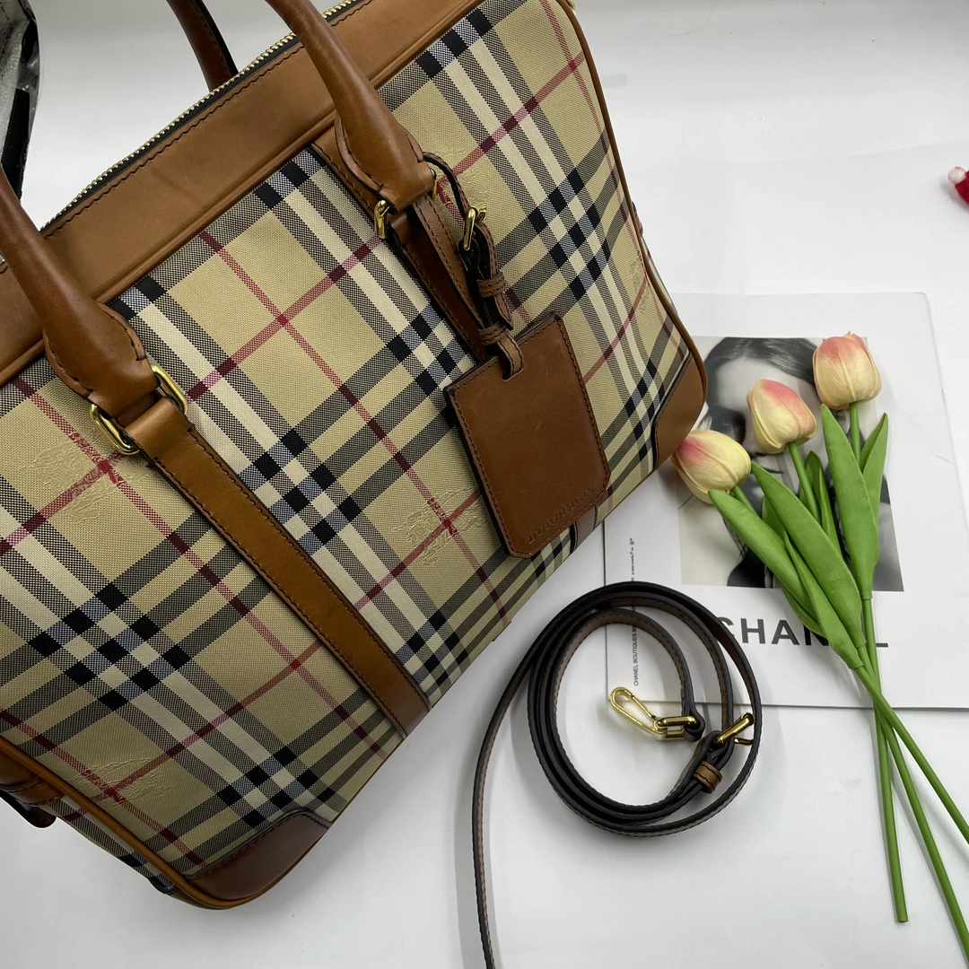 99新 BURBERRY/博柏利 棕色格纹手提斜挎公文包