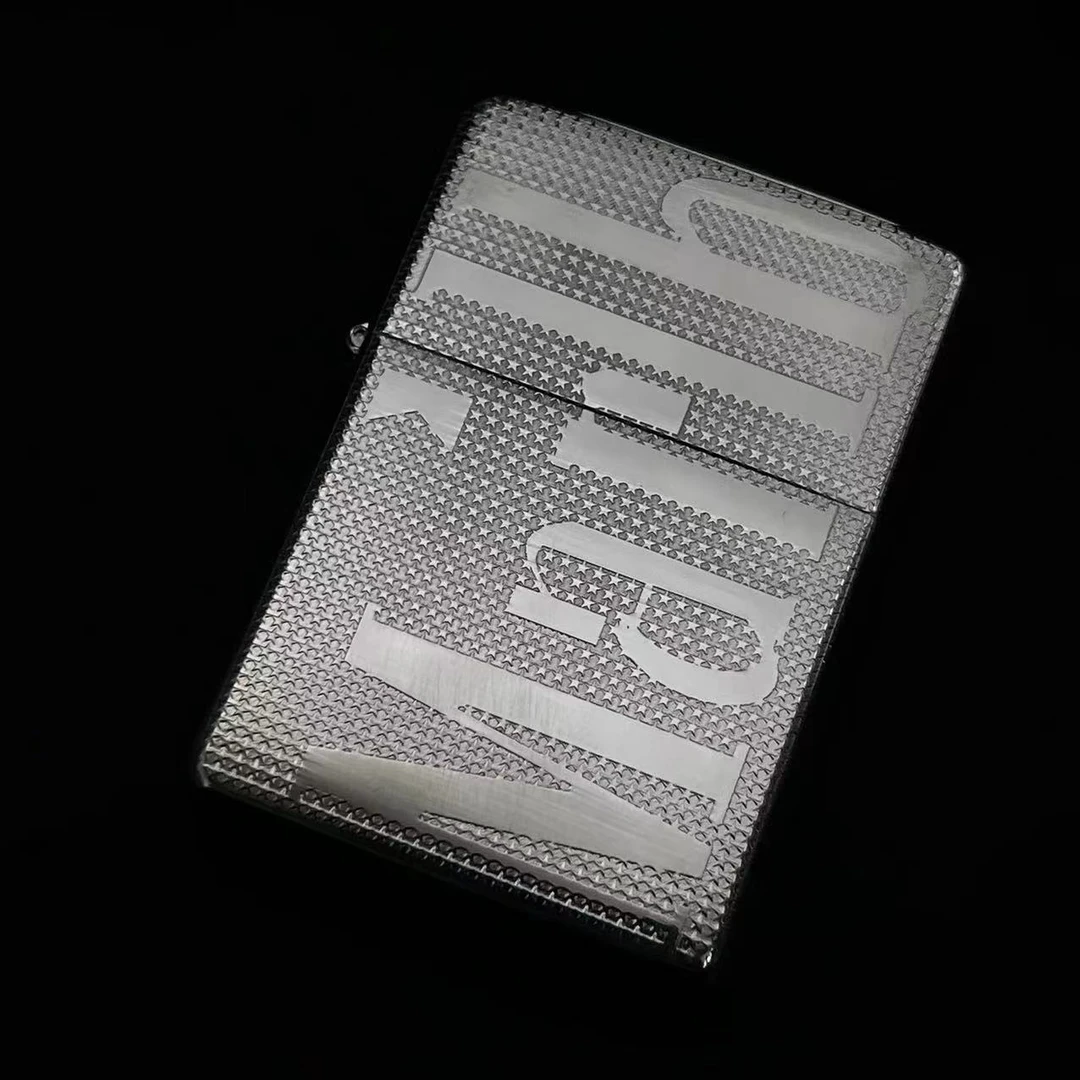 打火机XF盔甲亮银星光万路DY9910DK