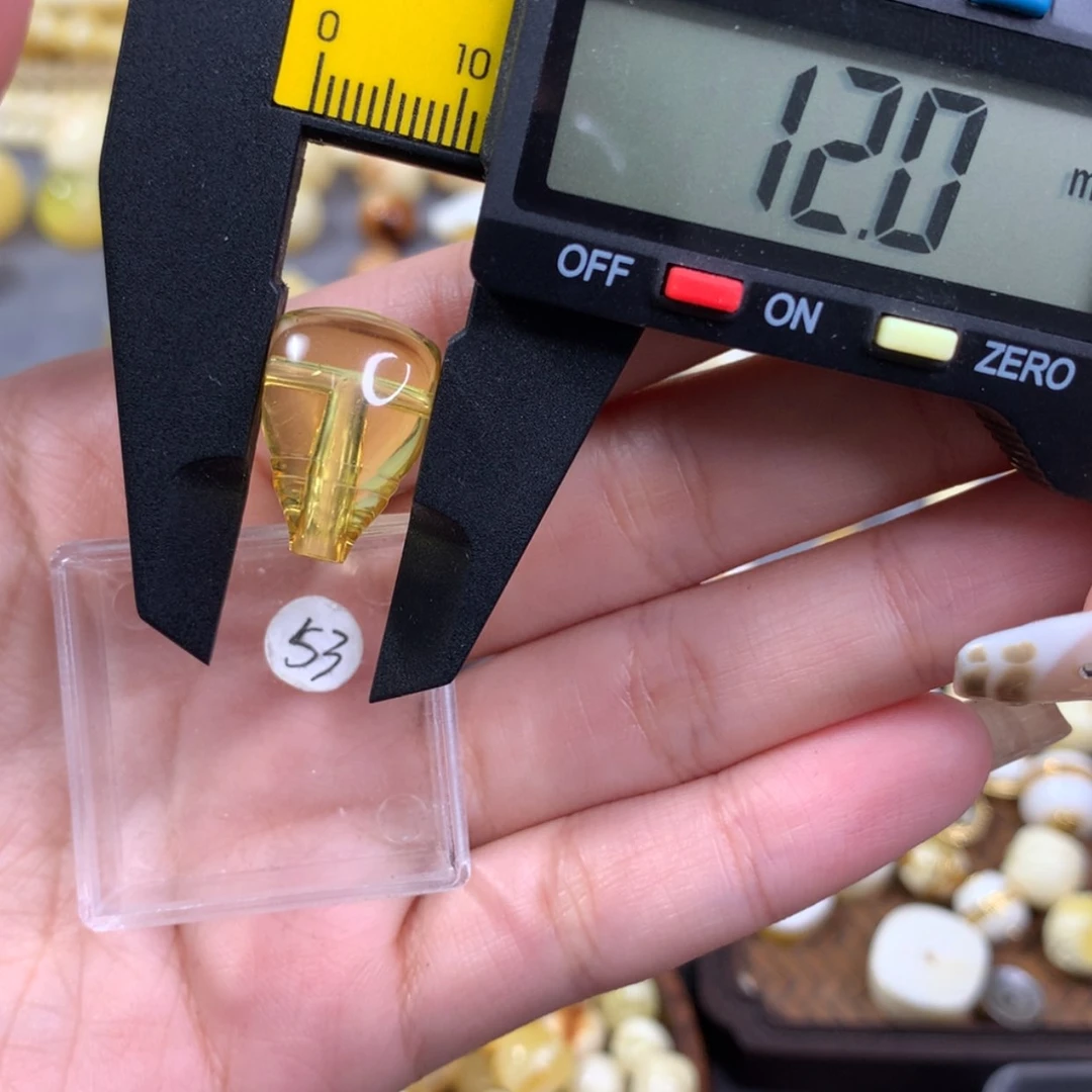【闪购商品】琥珀裸石未镶嵌