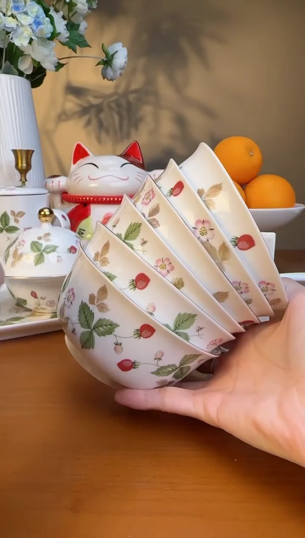 【闪购商品】高骨瓷草莓米饭碗6个装