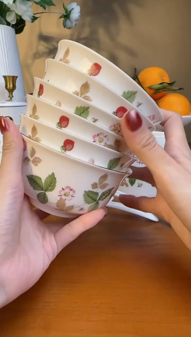 【闪购商品】高骨瓷草莓米饭碗6个装
