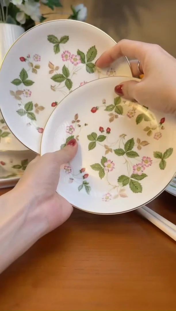 【闪购商品】高骨瓷草莓6深盘两个装